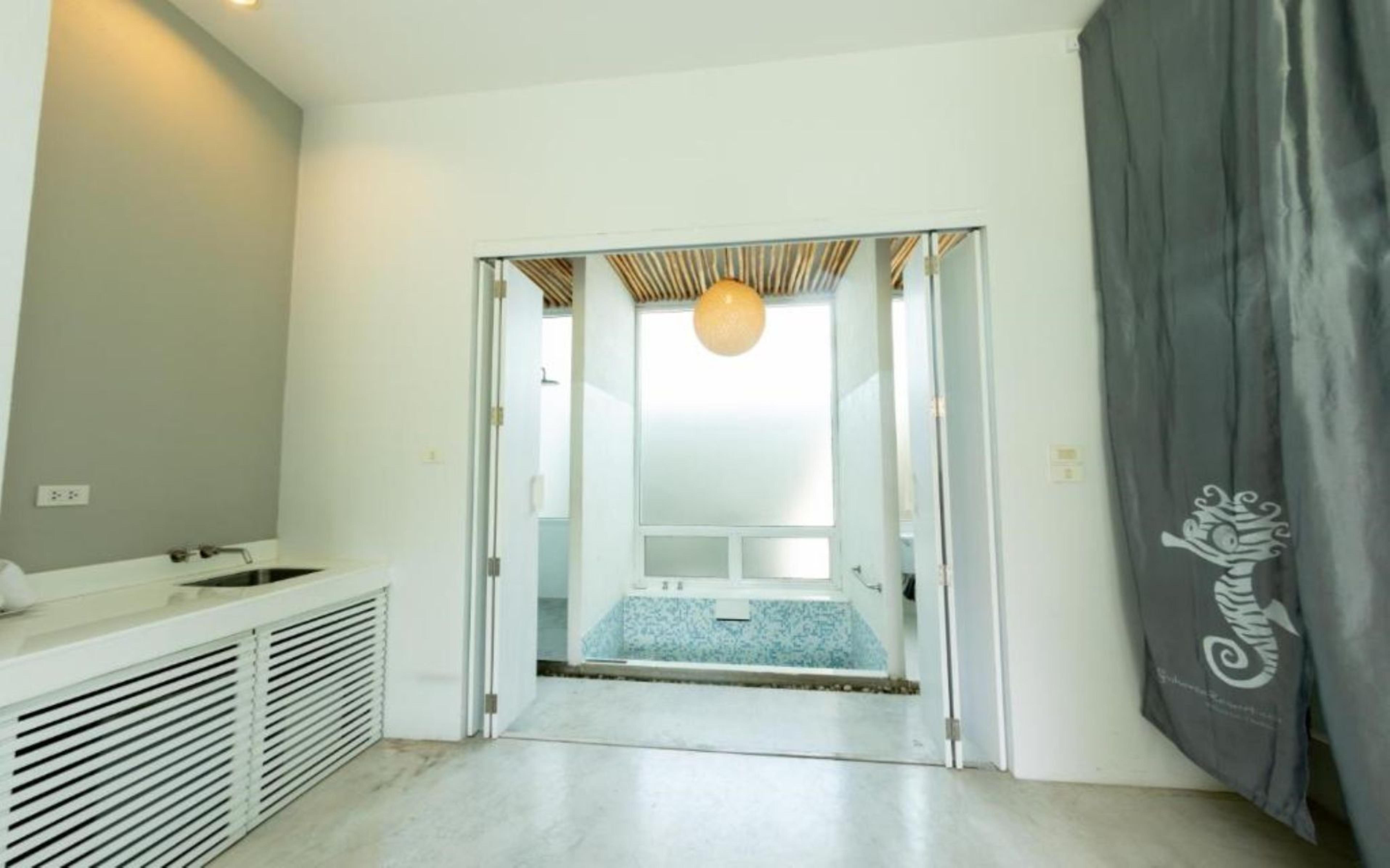 Kochira Hotel Hua Hin Luaran gambar