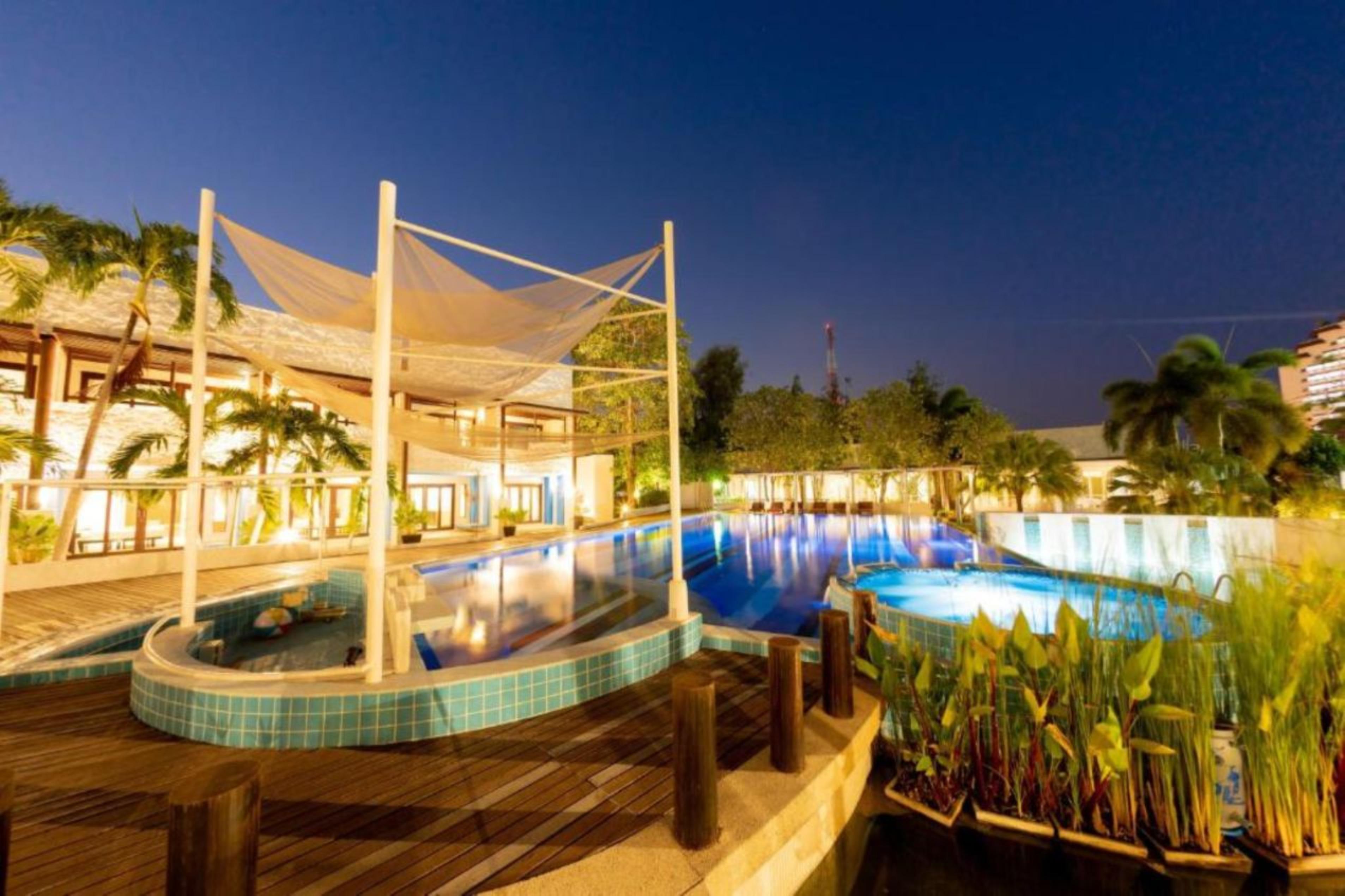 Kochira Hotel Hua Hin Luaran gambar