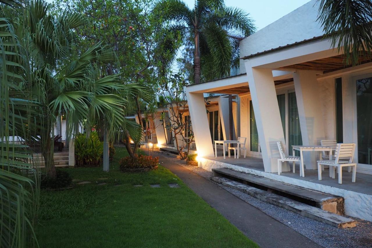 Kochira Hotel Hua Hin Luaran gambar