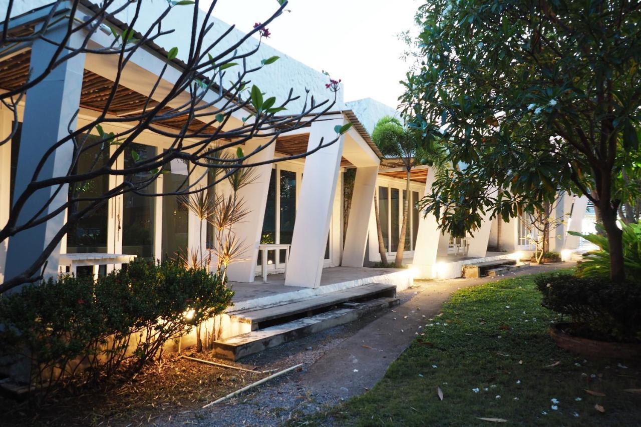 Kochira Hotel Hua Hin Luaran gambar